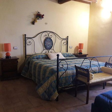 Affittacamere Da Laura Silvi Orvieto Buitenkant foto