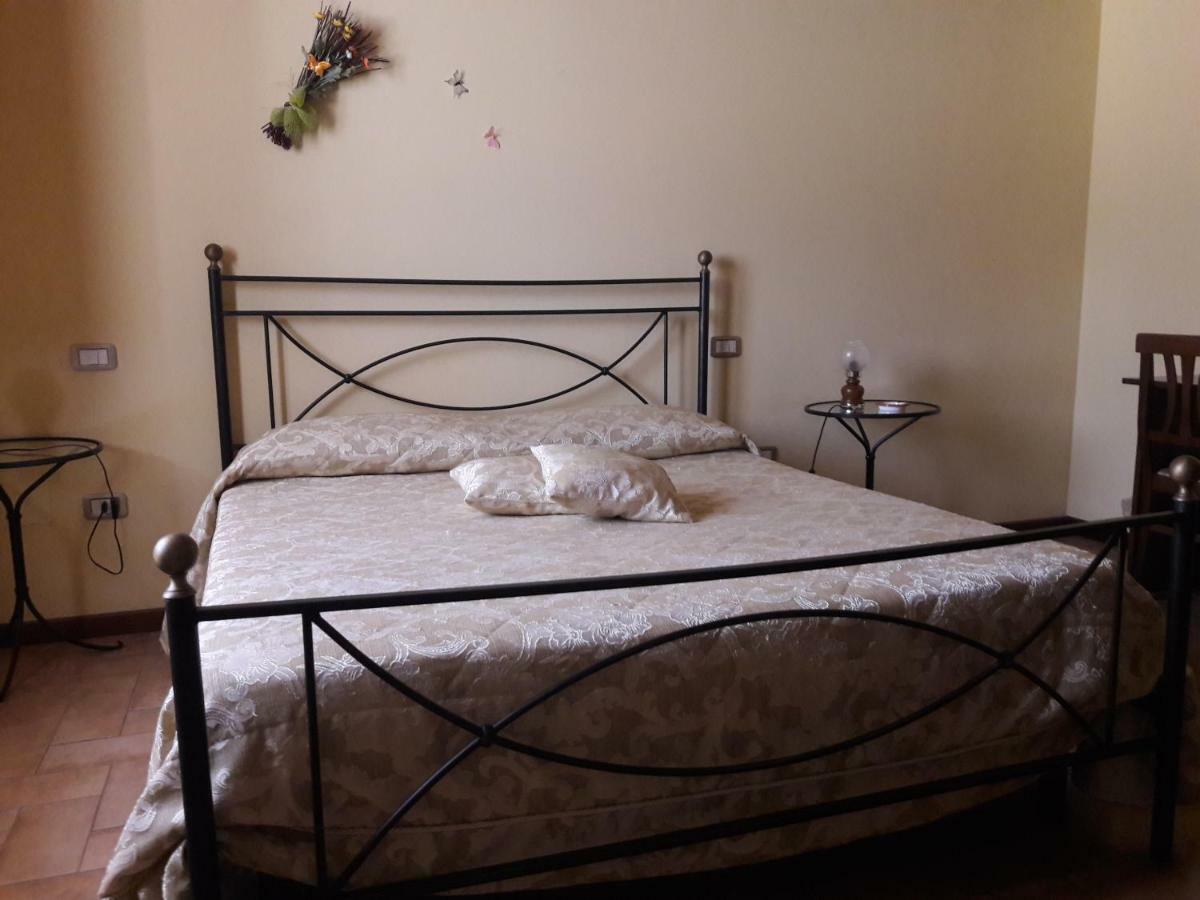Affittacamere Da Laura Silvi Orvieto Buitenkant foto