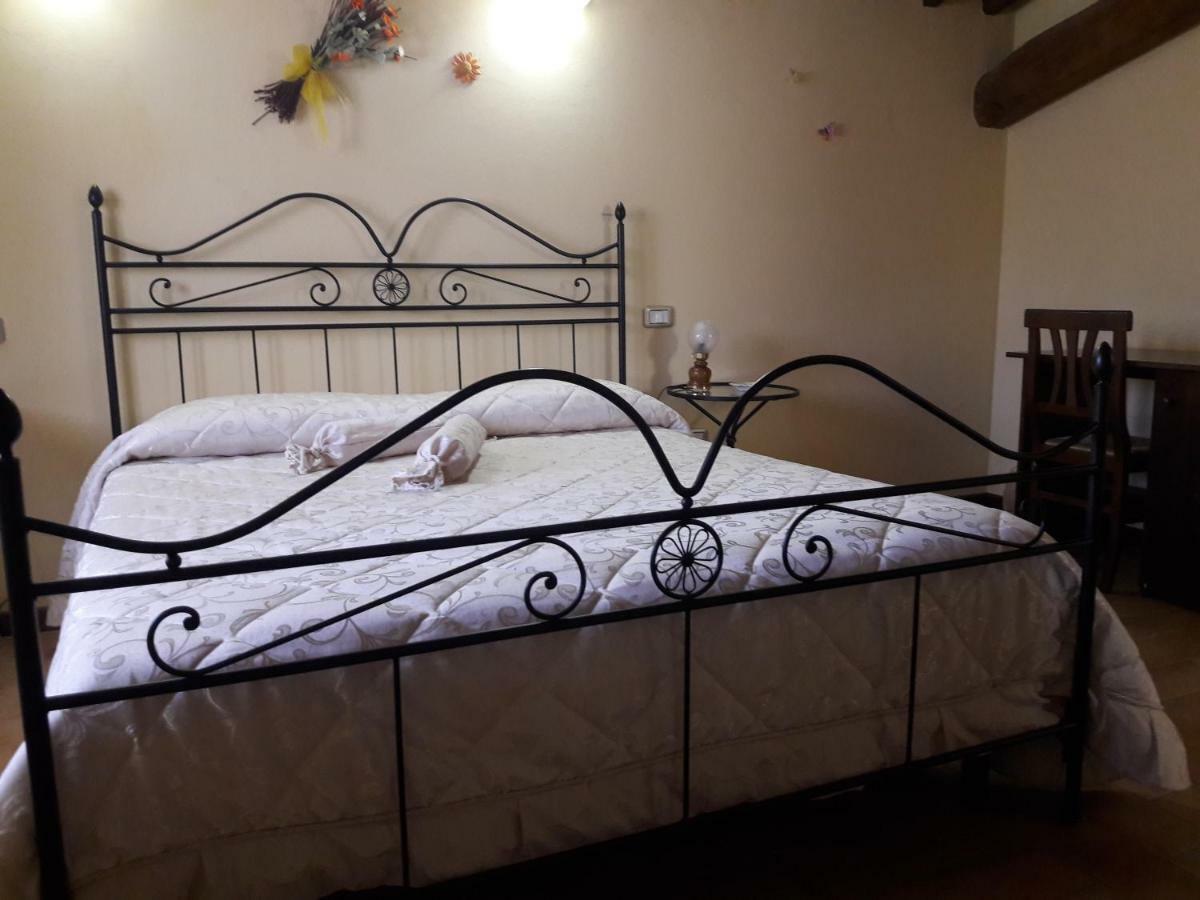 Affittacamere Da Laura Silvi Orvieto Buitenkant foto
